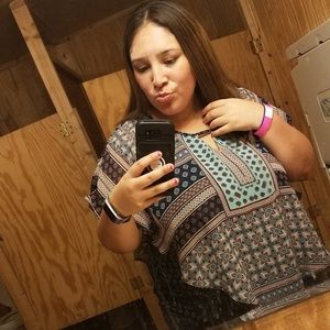 Meet your Posher, Selina